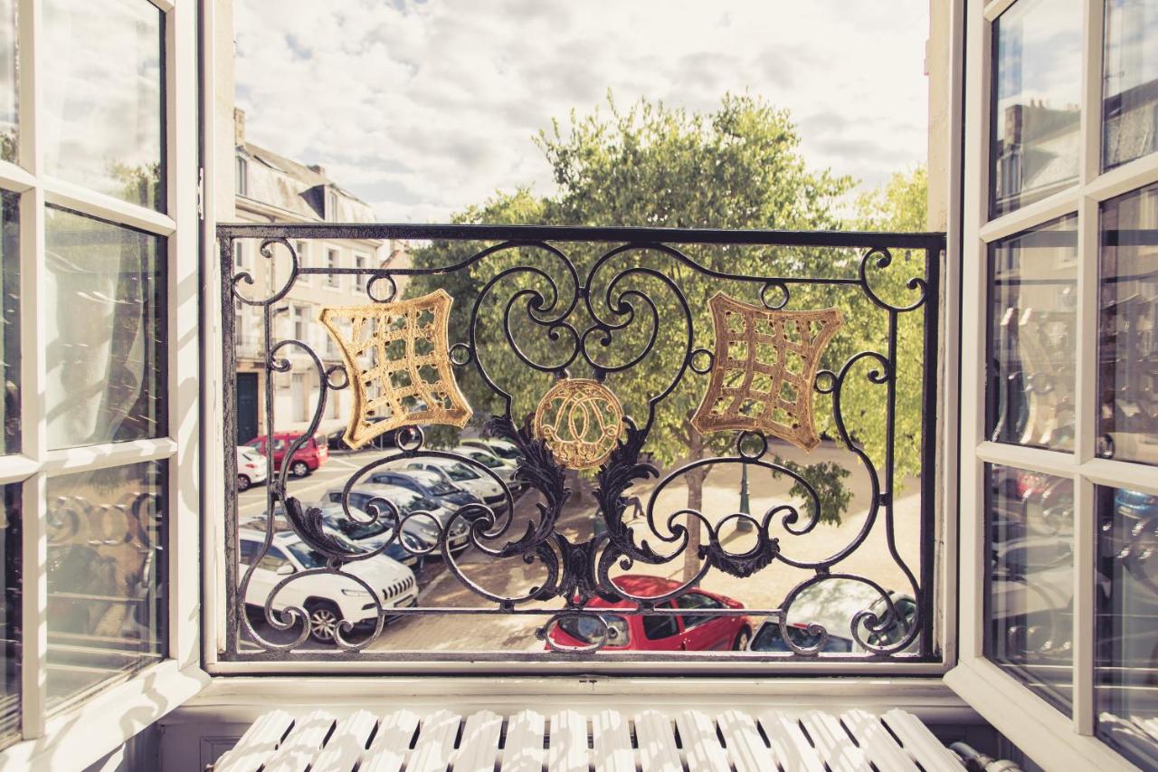 La Maison De La Liberte Suite Jeanne Barret Poitiers Exterior foto